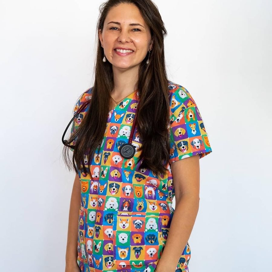 Médica veterinária da equipe Amigo Bicho